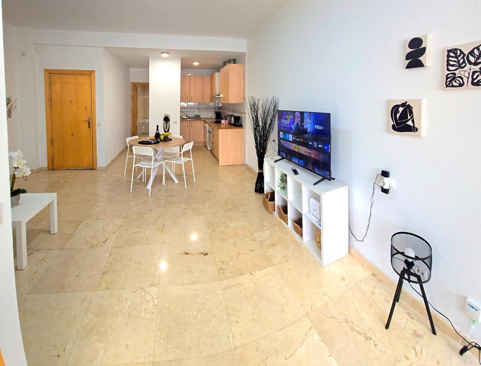 Lima Sol One Bedroom In The Center Of By Namaste Elite * Torremolinos