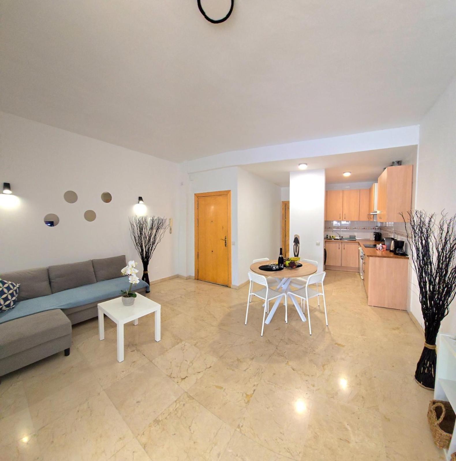 Lima Sol One Bedroom In The Center Of By Namaste Elite Apartment Torremolinos